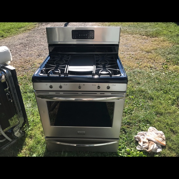 Gas stove